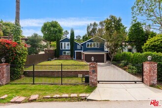 Building Photo - 3740 Lankershim Blvd