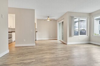Interior Photo - Grossmont Bluffs