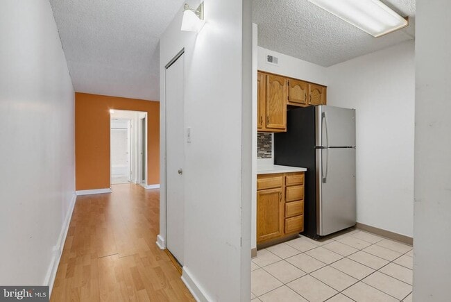 Building Photo - 5911 Tamar Dr