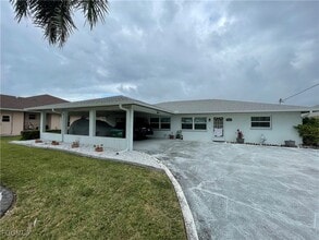 Building Photo - 4108 SE 18th Pl