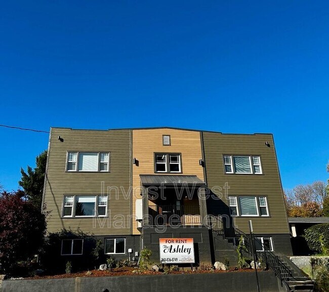 615 NE 6th Ave Unit 1, Camas, WA 98607 Condo for Rent in Camas, WA