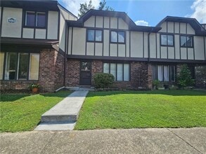 Building Photo - 1192 Ashborough Dr