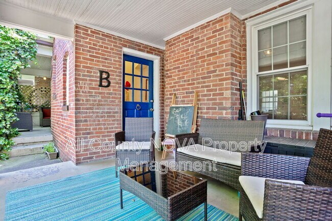 Foto del edificio - 1756 Hobart St NW