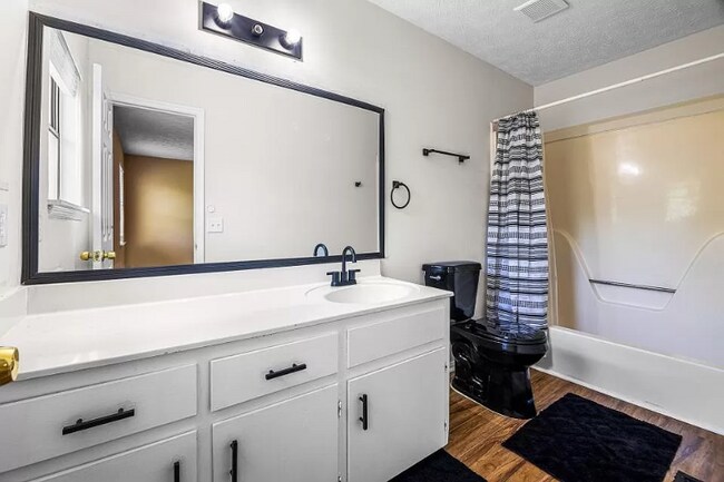 Foto del edificio - 1019 Green Valley Dr NW