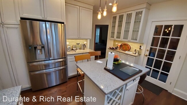 Building Photo - 3 br, 2 bath House - 2700 W. Carmen Unit 2