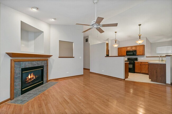Building Photo - 3422 Blue Ridge Dr