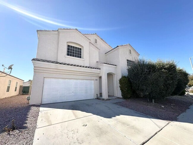 Building Photo - Beautiful 4 bedrooms + loft House