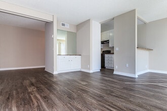 Building Photo - Birchwood Village Apartment Homes