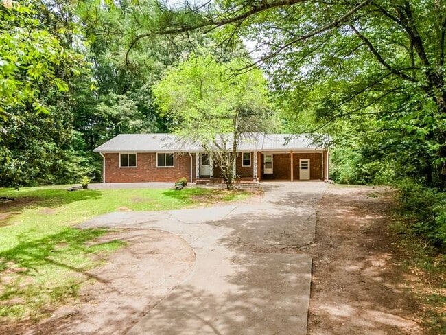 Foto del edificio - 6758 Campground Rd