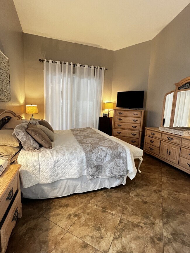 Foto del edificio - 9421 Old Hickory Cir