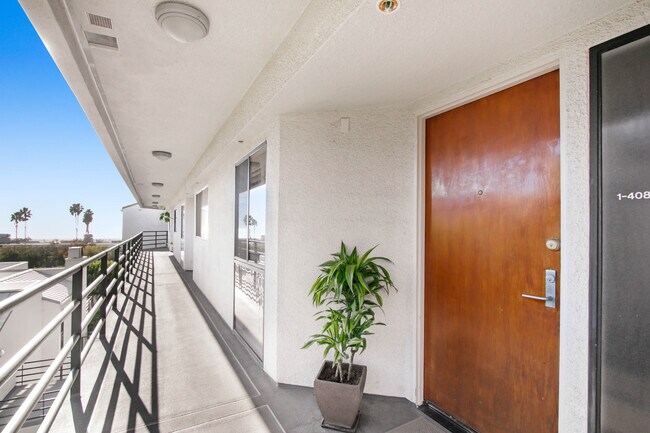 Building Photo - 2910 Neilson Way