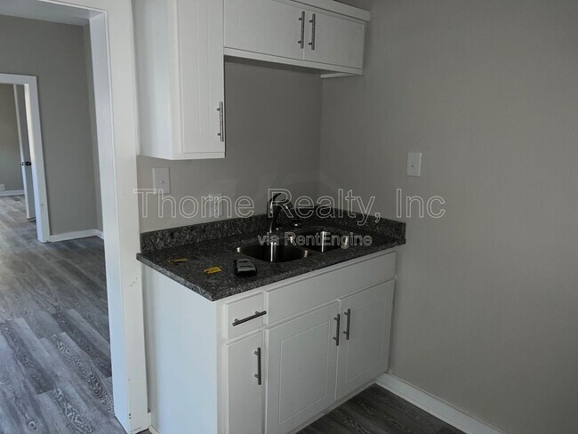 Foto del edificio - 333 Carolina Ave