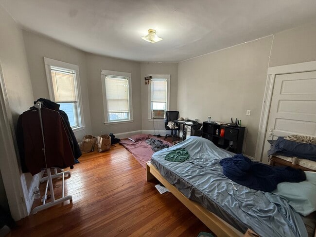 Foto del edificio - 348 Faneuil St