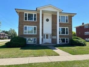 Building Photo - 4501 Sunnyside Ave