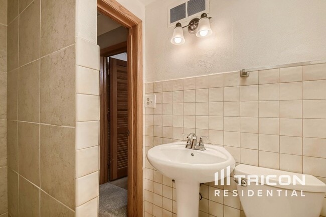 Foto del edificio - 4721 33rd Ave N