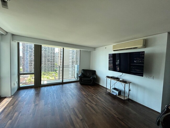 Foto del edificio - Capitol Place 2-Bedroom