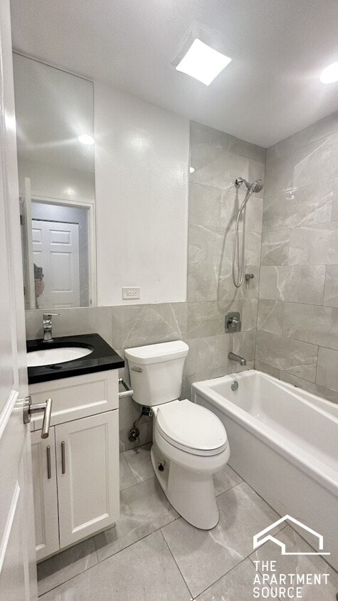 Foto del edificio - 6956 N Sheridan Rd