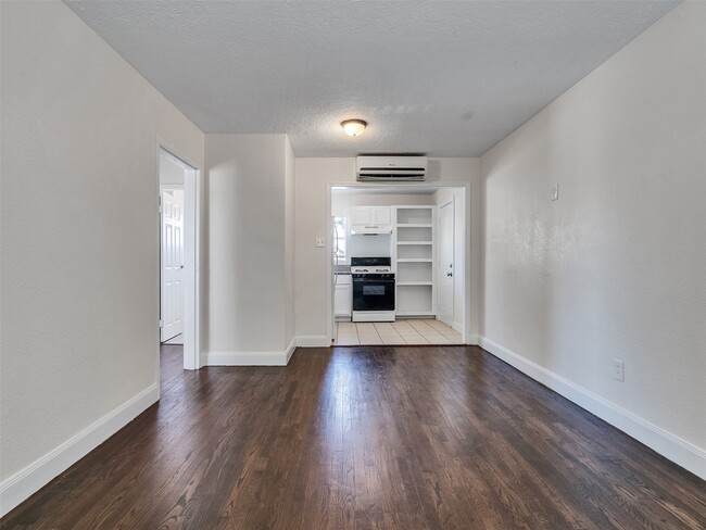 Foto del edificio - 7622 Pecan Villas Dr