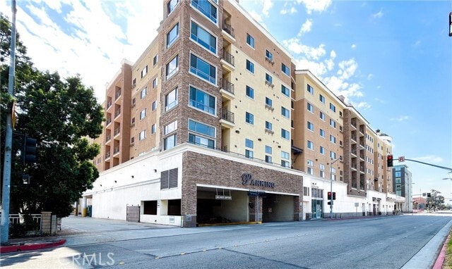 Foto del edificio - 600 N Atlantic Blvd