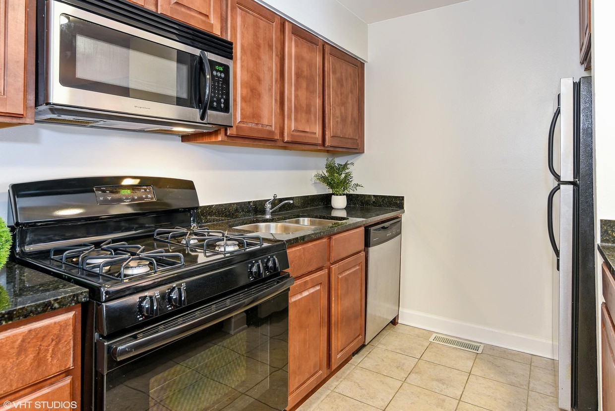 Foto principal - 1 bedroom in Oak Forest IL 60452