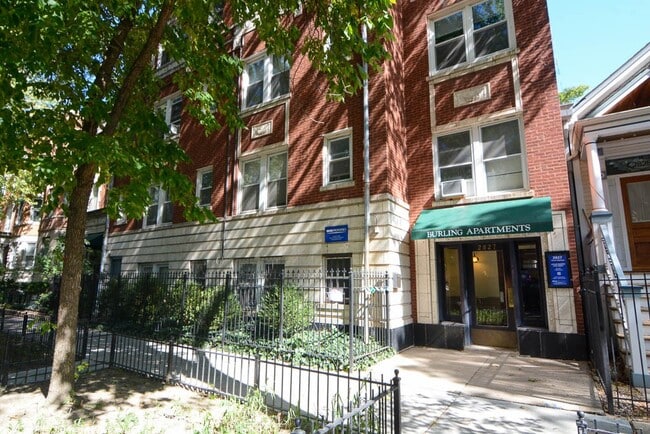 Building Photo - 2849 N Burling St