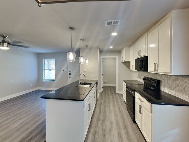 Foto del edificio - 2630 Frazier Ave