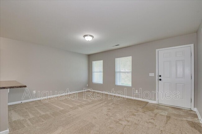 Foto del edificio - 3549 Pebble Creek Dr