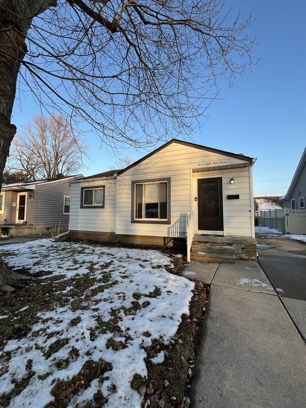 Building Photo - 7897 Cornell St