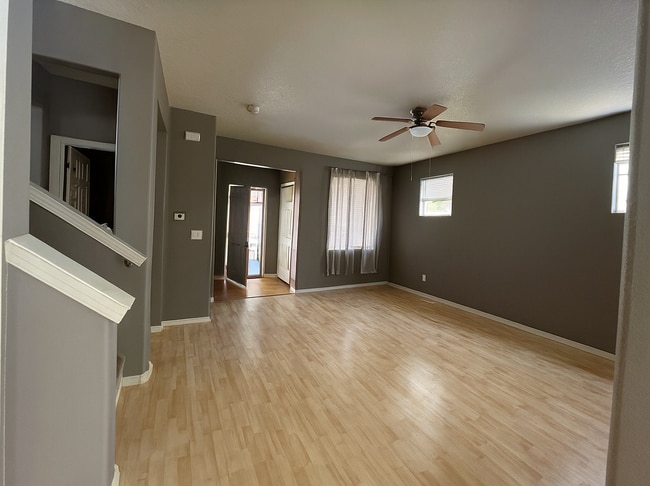 Building Photo - 1532 SE Gerhard Dr