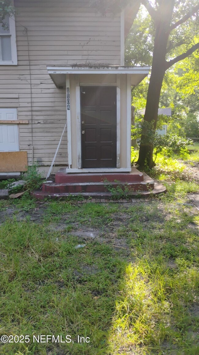 Building Photo - 1104 Tyler St