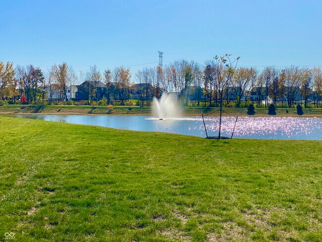 Building Photo - 6410 Hawthorne Dr