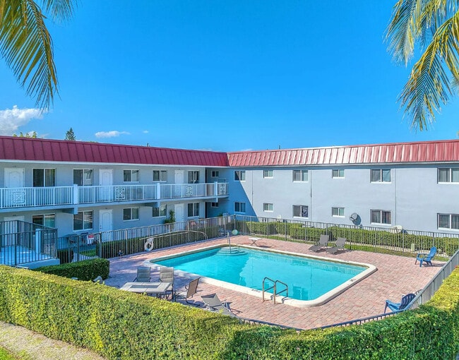 Building Photo - 450 W Camino Real