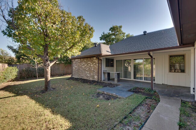 Building Photo - 3901 Promontory Point, Plano, TX 75075, USA