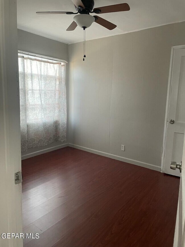 Foto del edificio - 6401 Navajo Ave