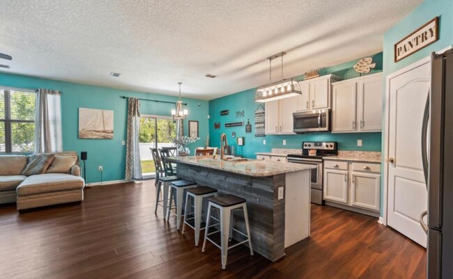 Foto del edificio - 95062 Cheswick Oaks Dr