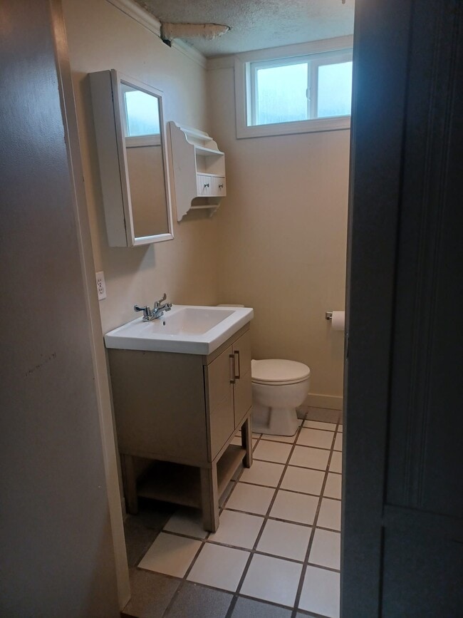 Foto del edificio - 705 Canyon View Drive