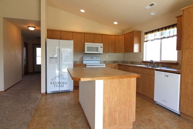 Foto del edificio - 1461 Larkspur Dr