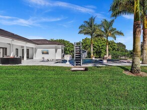 Building Photo - 6122 SW 173rd Way