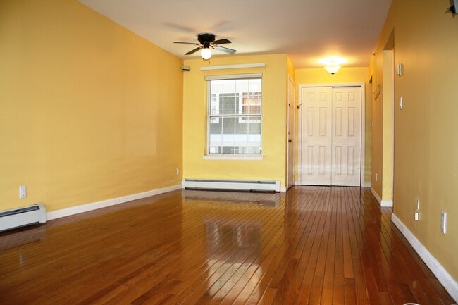 Dining Area with Fan - 130 North Kensico Avenue