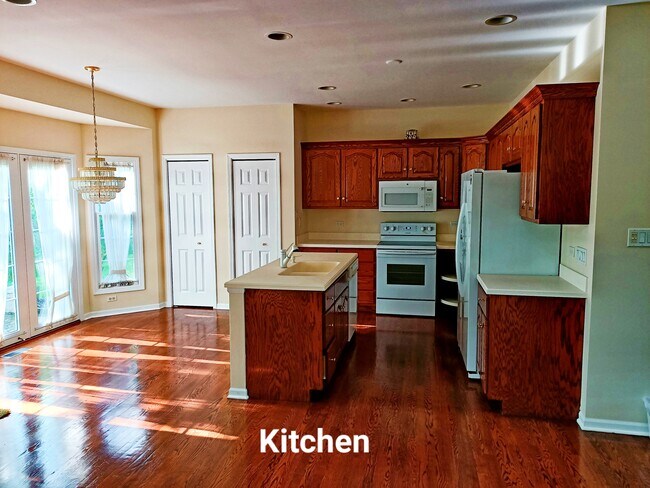 Kitchen - 6334 Breton Lakes Dr