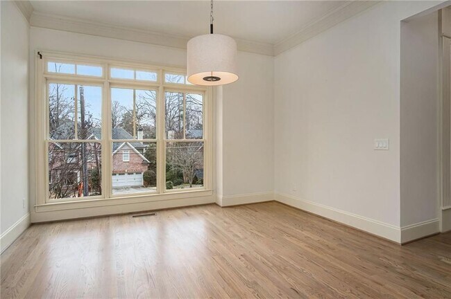 Foto del edificio - 208 Clarion Ave