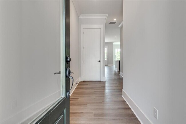 Foto del edificio - 435 Maplewood Dr