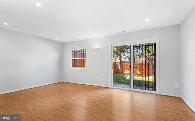 Foto del edificio - 1111 Marcy Ave