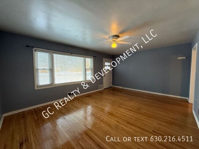 Foto del edificio - 838 Whitlock Ave