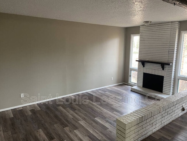Building Photo - 1727 Honeybrook Ln