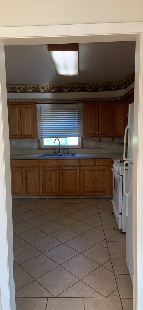 Foto del edificio - 623 Tiffany Dr