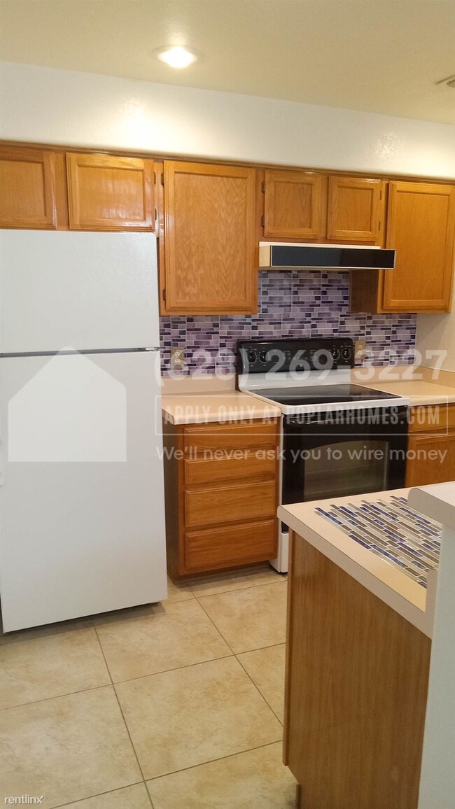 Building Photo - 2 br, 2 bath Condo - 8140 N 107th Ave Unit...
