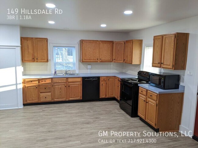 Building Photo - Beautifully Restored Old Farmhouse for Rent