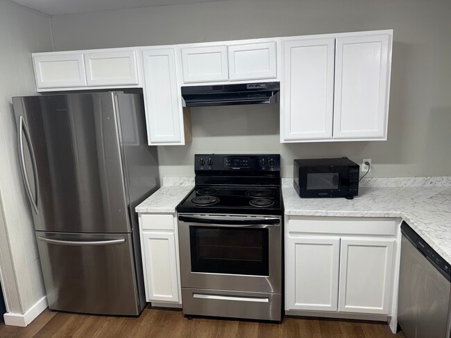 Building Photo - 1905 N Ben Wilson St