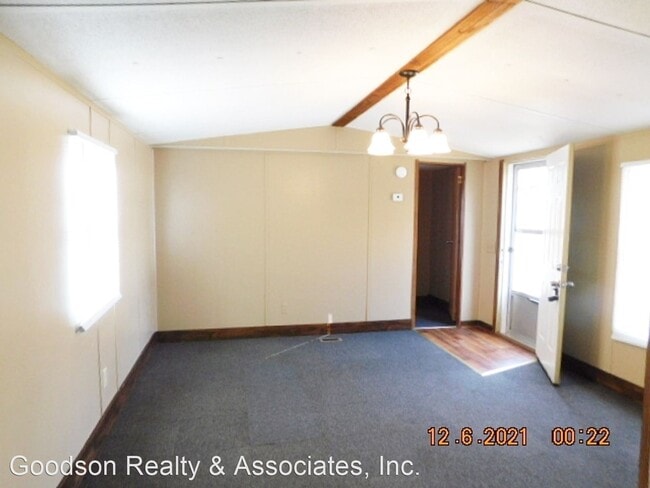 Building Photo - 2 br, 1 bath House - 102 Davis Street